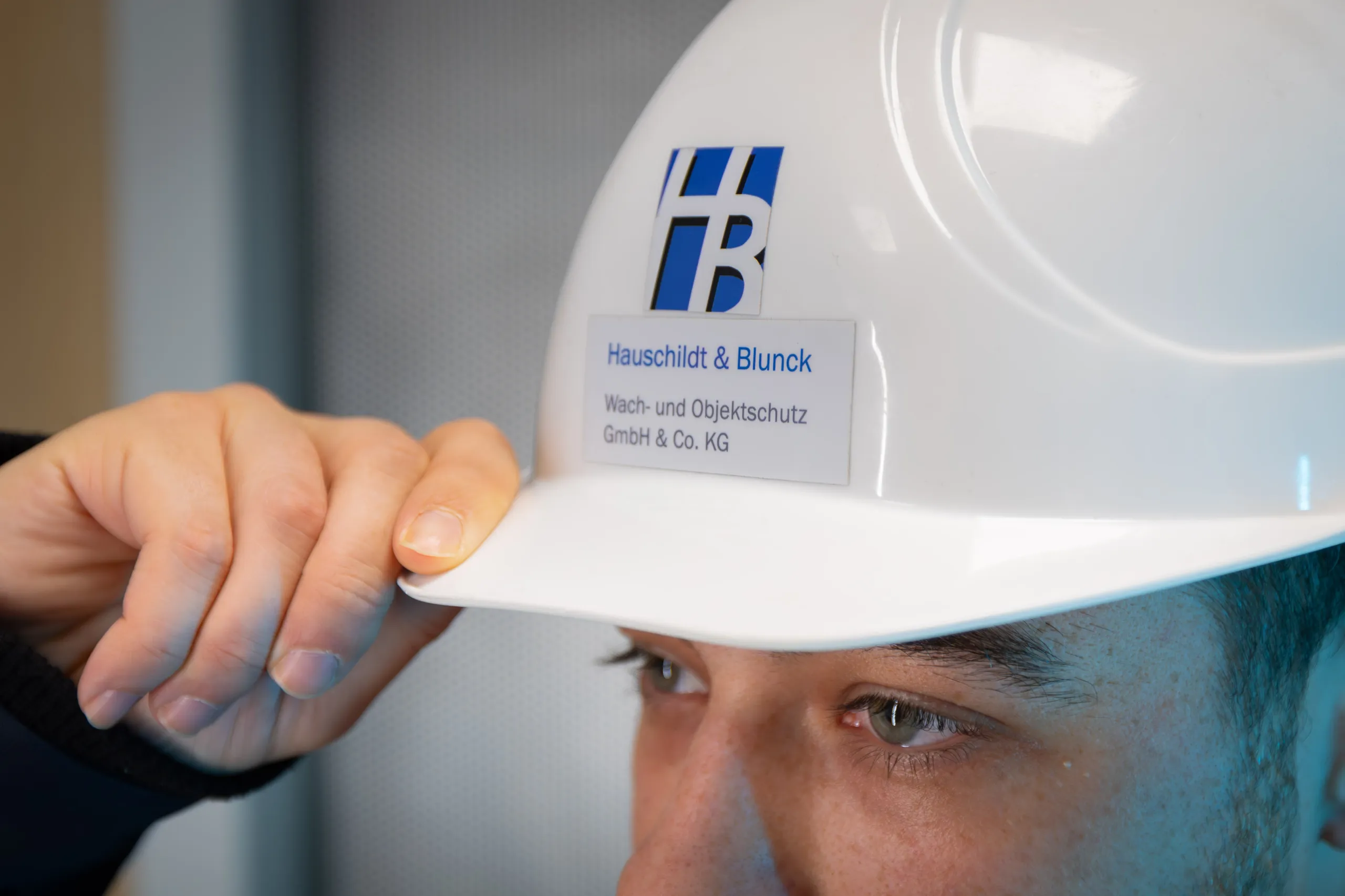 hauschildt-und-blunck-sicherheitsdienst-in-kiel-hamburg-berlin-hannover-frankfurt-koeln-wachdienst-objektschutz-sicherheitsdienst